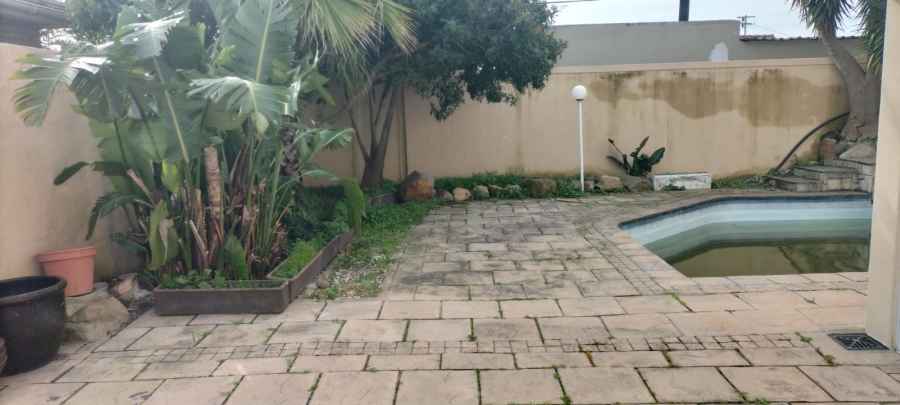 4 Bedroom Property for Sale in Athlone Western Cape